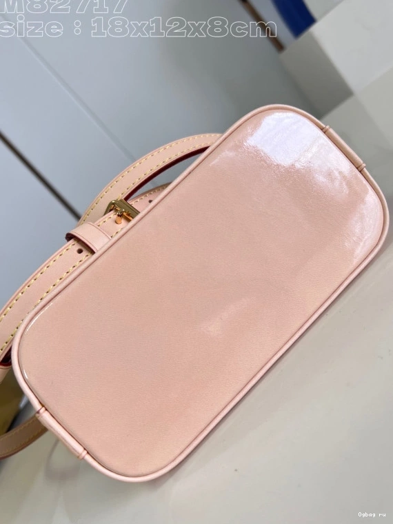 LOUIS Nano Alma VUITTON 0809